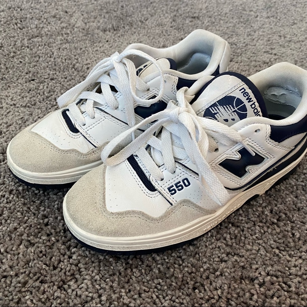 New Balance 550 - Picture 2 of 6
